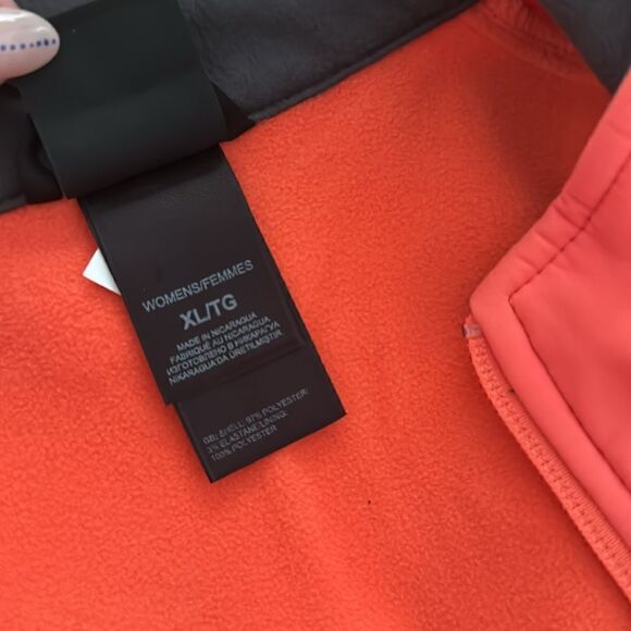 The north face jacket EUC - Picture 9 of 9